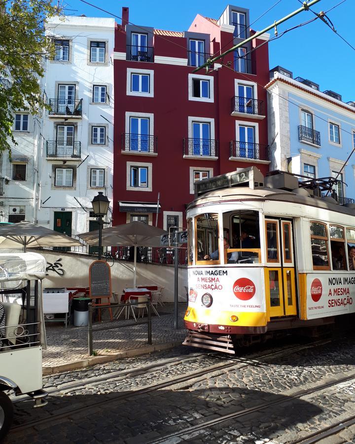 Dalma Old Town - Castelo Aparthotel Lisbon Exterior photo